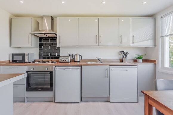 Woodpecker - Romansleigh Retreat, South Molton, nr Barnstaple