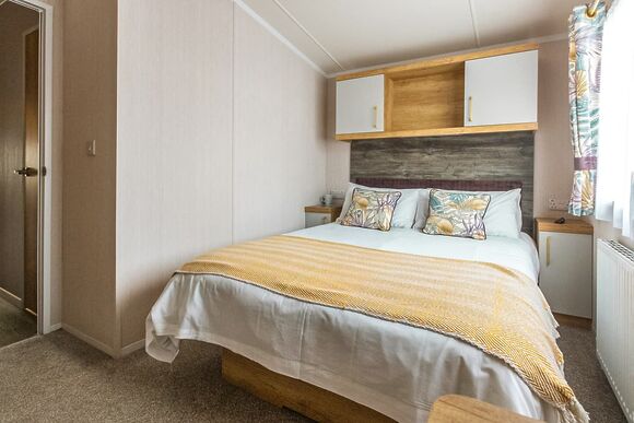 Diamond Deluxe - Trevornick Holiday Park, Holywell Bay