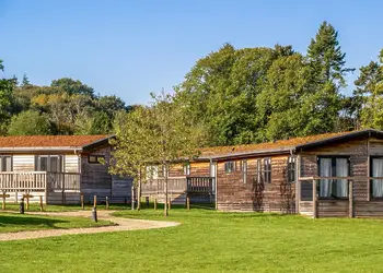 Cherry Bird Lodge Escape, Newbury