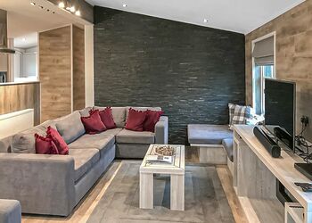 Platinum Spa Four - Cherry Bird Lodge Escape, Newbury