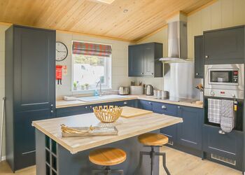 Eagles Lodge - Thirlestane Woodland Lodges, Lauder