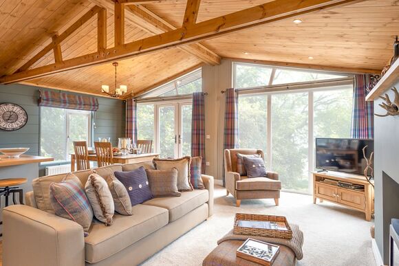 Reivers Lodge - Thirlestane Woodland Lodges, Lauder