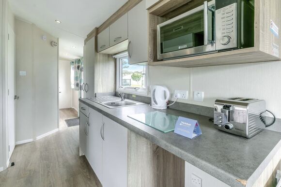 Bronze Caravan with parking - Tummel Valley, Pitlochry, Perthshire