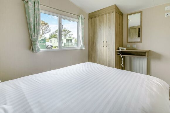 Bronze Caravan with parking - Tummel Valley, Pitlochry, Perthshire