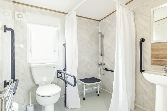 Gold Caravan with parking & decking P, Gold Caravan with parking & decking - Tummel Valley, Pitlochry, Perthshire