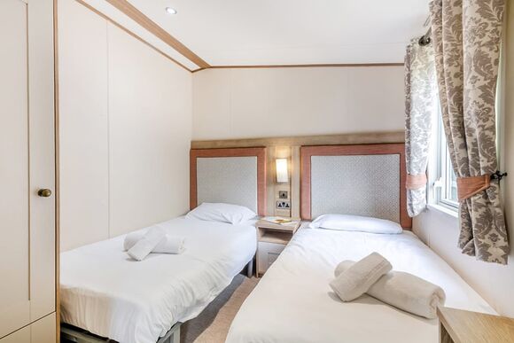 Gold Premium Caravan with parking & decking - Tummel Valley, Pitlochry, Perthshire