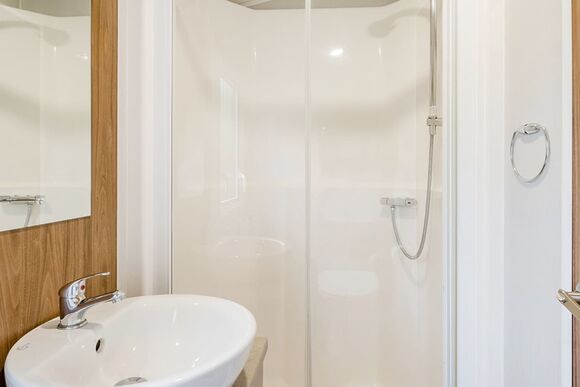 Gold Premium 3 Caravan with parking, ensuite & decking - Tummel Valley, Pitlochry, Perthshire