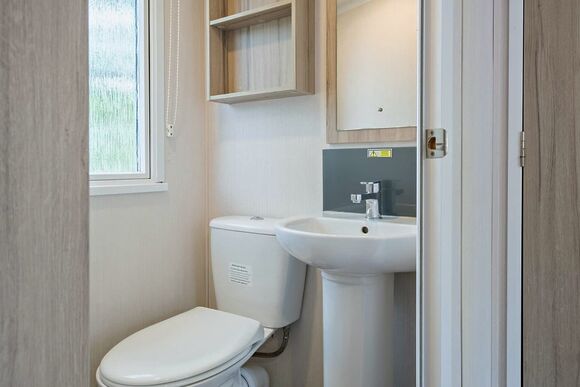 Silver Caravan with parking & decking - Tummel Valley, Pitlochry, Perthshire