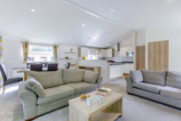 Prestige Lodge with parking, ensuite & decking - Tummel Valley, Pitlochry, Perthshire