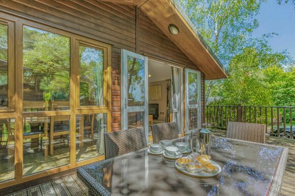 Superior Lodge with parking, ensuite & decking - Tummel Valley, Pitlochry, Perthshire