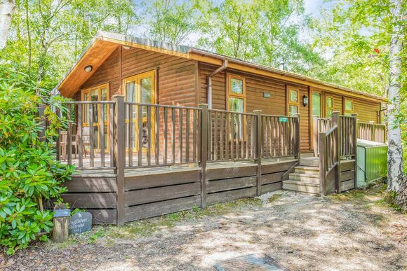 Superior Lodge with parking, ensuite & decking - Tummel Valley, Pitlochry, Perthshire