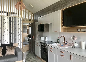 Caledonian Lodge, Caledonian Lodge PF