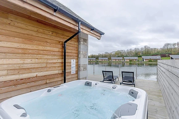 Tranquility Lodge 8 (Pet) - Twin Lakes Luxury Lodges, Tewitfields, Carnforth