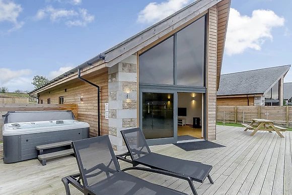 Tranquility Lodge 8 (Pet) - Twin Lakes Luxury Lodges, Tewitfields, Carnforth