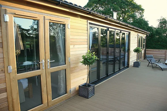 Typical Lakeside Escape (Pet Friendly) A