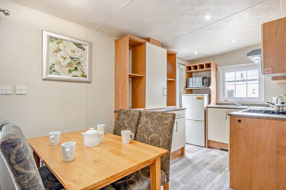 Bronze 3 Bedroom Caravan, Sleeps 5 - Vauxhall Holiday Park, Great Yarmouth