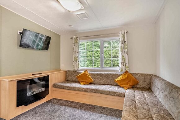 Bronze 3 Bedroom Caravan, Sleeps 5. With parking - Vauxhall Holiday Park, Great Yarmouth