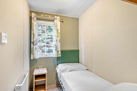 Bronze 3 Bedroom Caravan, Sleeps 5. With parking - Vauxhall Holiday Park, Great Yarmouth