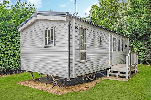 Bronze 3 Bedroom Caravan, Sleeps 5. With parking, Bronze 3 Bedroom Caravan, Sleeps 5. With parking P - Vauxhall Holiday Park, Great Yarmouth