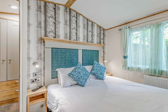 Bronze Premium Caravan with parking - Vauxhall Holiday Park, Great Yarmouth