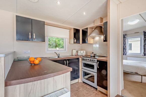 Gold 3 Bedroom Caravan, Sleeps 6 - Vauxhall Holiday Park, Great Yarmouth