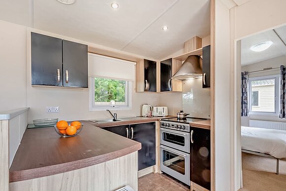Gold 3 Bedroom Caravan, Sleeps 6 P, Gold 3 Bedroom Caravan, Sleeps 6 - Vauxhall Holiday Park, Great Yarmouth