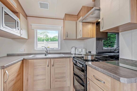 Gold 3 Bedroom Caravan, Sleeps 8 - Vauxhall Holiday Park, Great Yarmouth