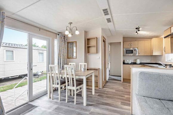 Gold Premium Caravan with ensuite - Vauxhall Holiday Park, Great Yarmouth