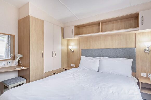 Gold Premium Caravan with ensuite - Vauxhall Holiday Park, Great Yarmouth