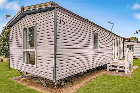 Silver Caravan with ensuite P, Silver Caravan with ensuite - Vauxhall Holiday Park, Great Yarmouth