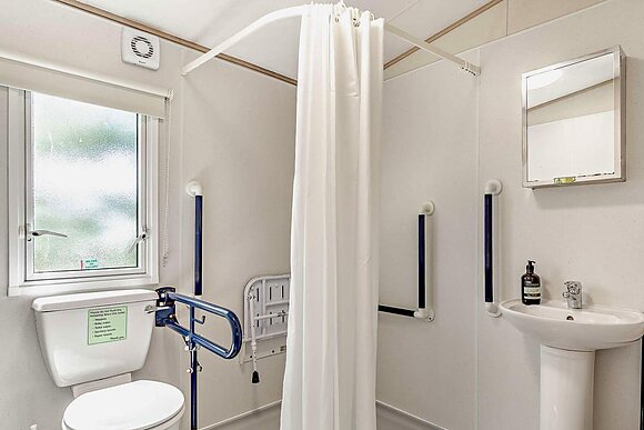 Gold 2 Bedroom Accessible Caravan, Sleeps 6 P, Gold 2 Bedroom Accessible Caravan, Sleeps 6 - Vauxhall Holiday Park, Great Yarmouth
