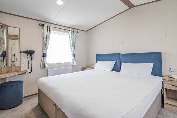 Gold Accessible with parking - Vauxhall Holiday Park, Great Yarmouth
