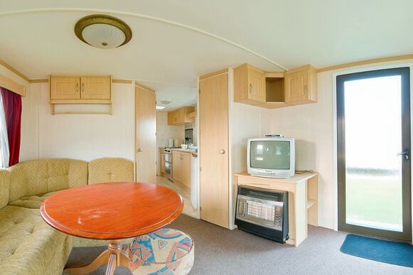 Bronze Plus 3 (Pet) - The Village Holiday Park, Cross Inn, Nr New Quay
