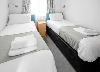 Signature Lodge 3 - Oakdene Forest, St Leonards, Ringwood