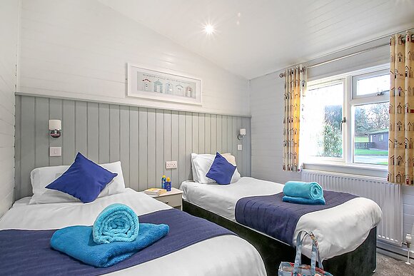 Select Lodge Plus 2 (Pet) - Oakdene Forest, St Leonards, Ringwood