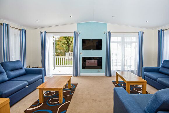 Signature Lodge 3 (Pet) - Oakdene Forest, St Leonards, Ringwood