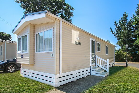 Statement 2 (Pet) - Oakdene Forest, St Leonards, Ringwood