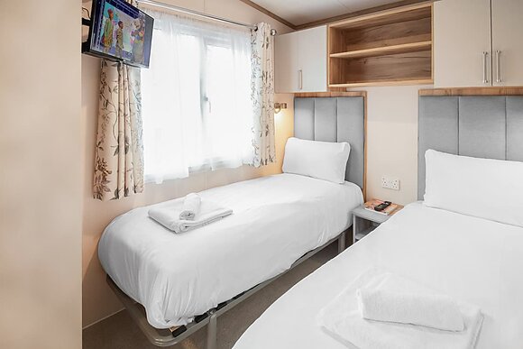 Sublime Caravan 2 (Pet) - Oakdene Forest, St Leonards, Ringwood