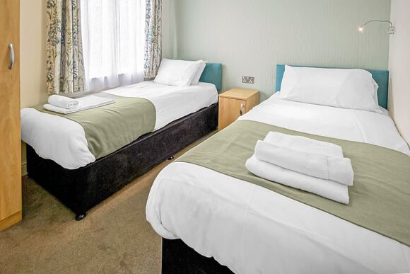 Signature Lodge 3 - Oakdene Forest, St Leonards, Ringwood