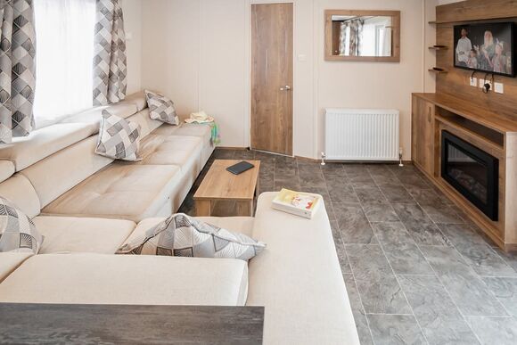 Supreme 2 - Oakdene Forest, St Leonards, Ringwood