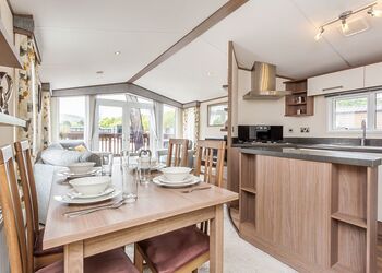 Highlander Holiday Home VIP - Loch Ness Highland Resort, Fort Augustus