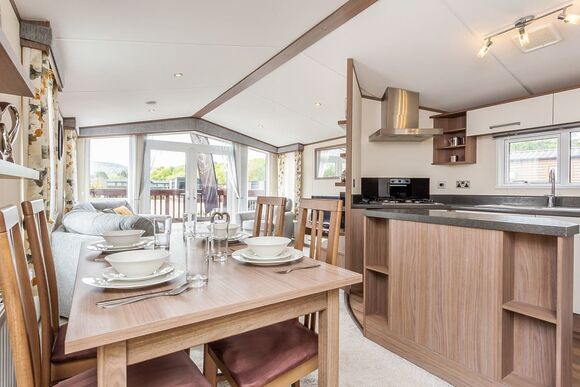 Highlander Holiday Home VIP - Loch Ness Highland Resort, Fort Augustus
