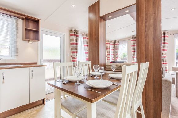 The Ness - Loch Ness Highland Resort, Fort Augustus