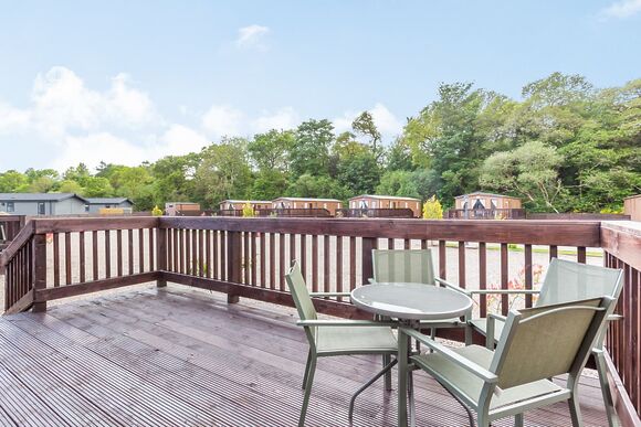 Family Glamping Pod - Loch Ness Highland Resort, Fort Augustus