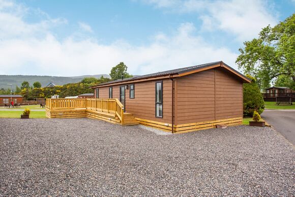 Loch Ness Lodge Retreat