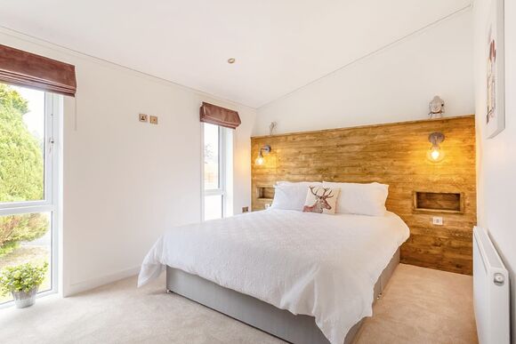 Loch Ness Lodge Retreat