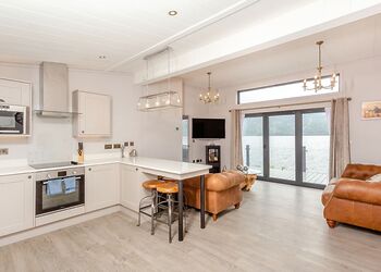 Great Glen Lodge VIP - Loch Ness Highland Lodges, Invermoriston