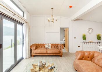 Great Glen Lodge VIP - Loch Ness Highland Lodges, Invermoriston