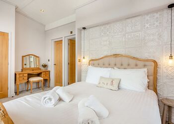 Great Glen Lodge VIP - Loch Ness Highland Lodges, Invermoriston