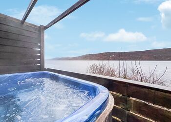 Moorings Centre Lodge VIP - Loch Ness Highland Lodges, Invermoriston